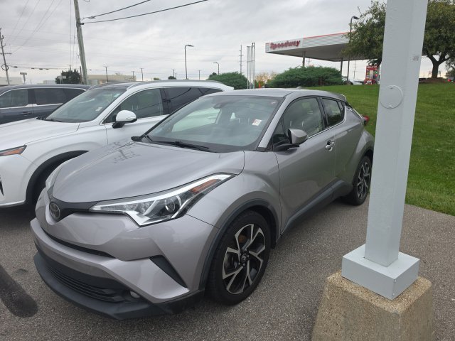Used 2019 Silver Toyota Limited image 2