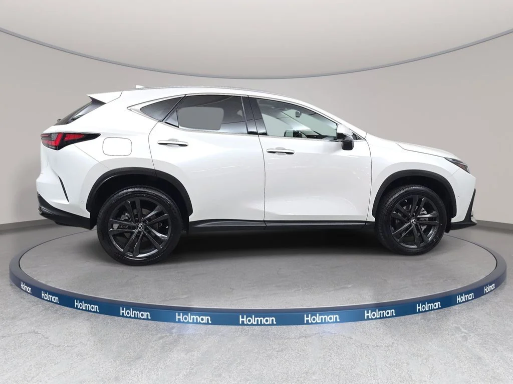 Used 2022 White Lexus 450h+ Luxury image 5