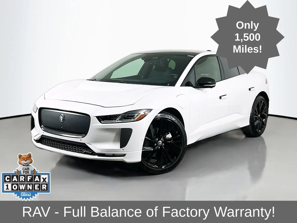 2024 Jaguar I-PACE EV 400 R-Dynamic HSE's photo