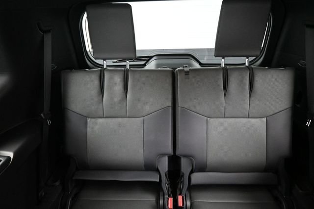 Used 2024 White Lexus 550 Premium image 18