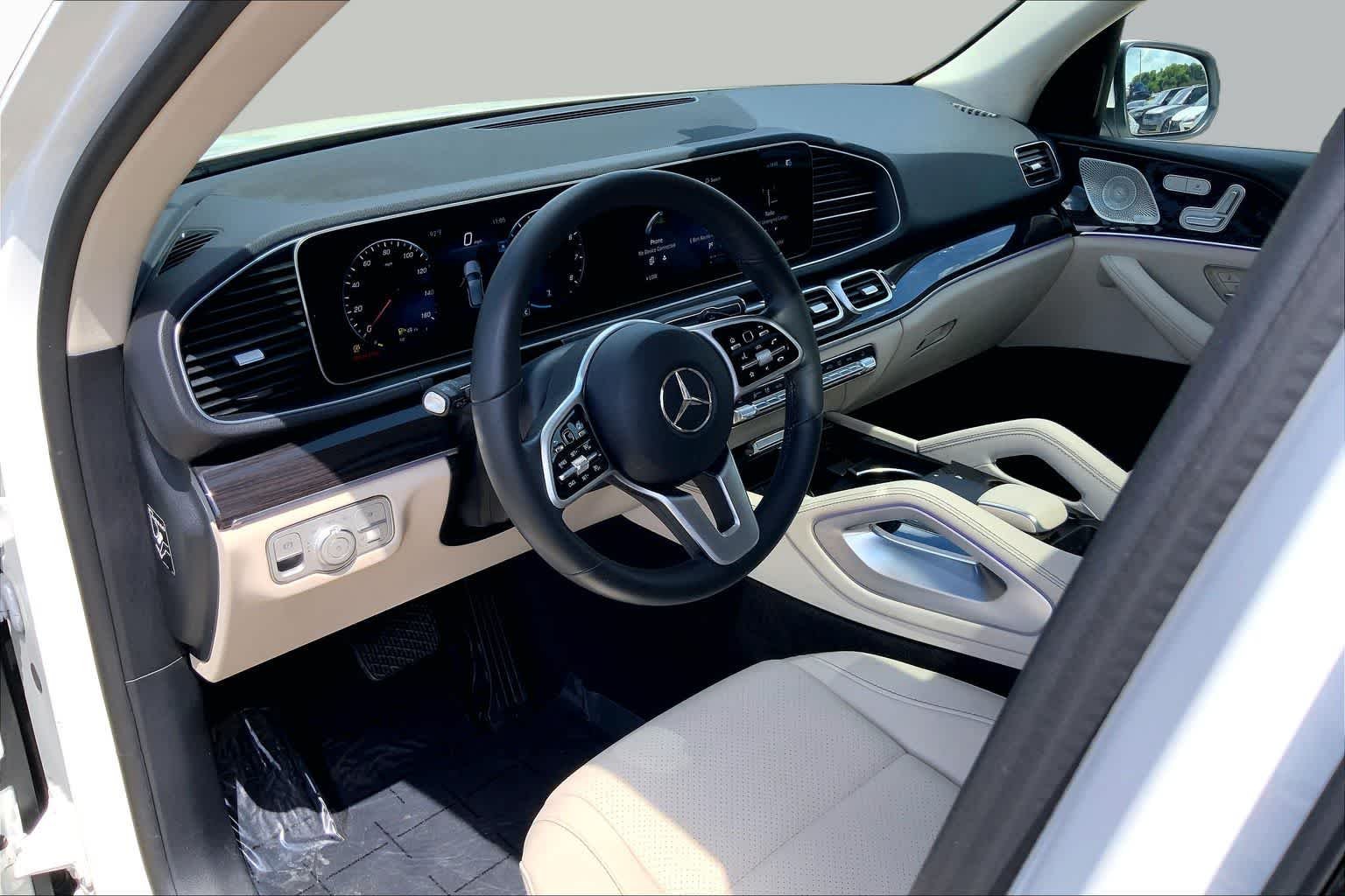 Used 2022 Polar White Mercedes-Benz GLE 350 image 16