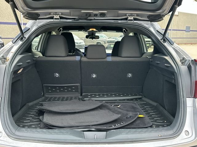 Used 2020 Silver Toyota XLE image 28