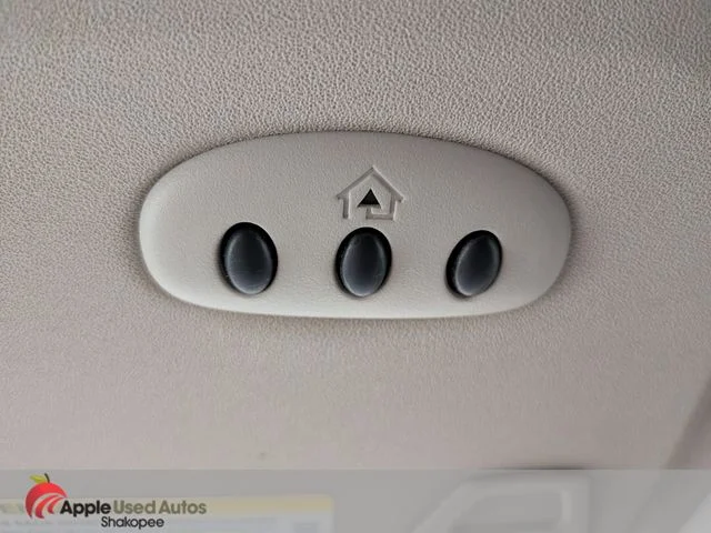 Used 2016 White Dodge Crossroad image 25