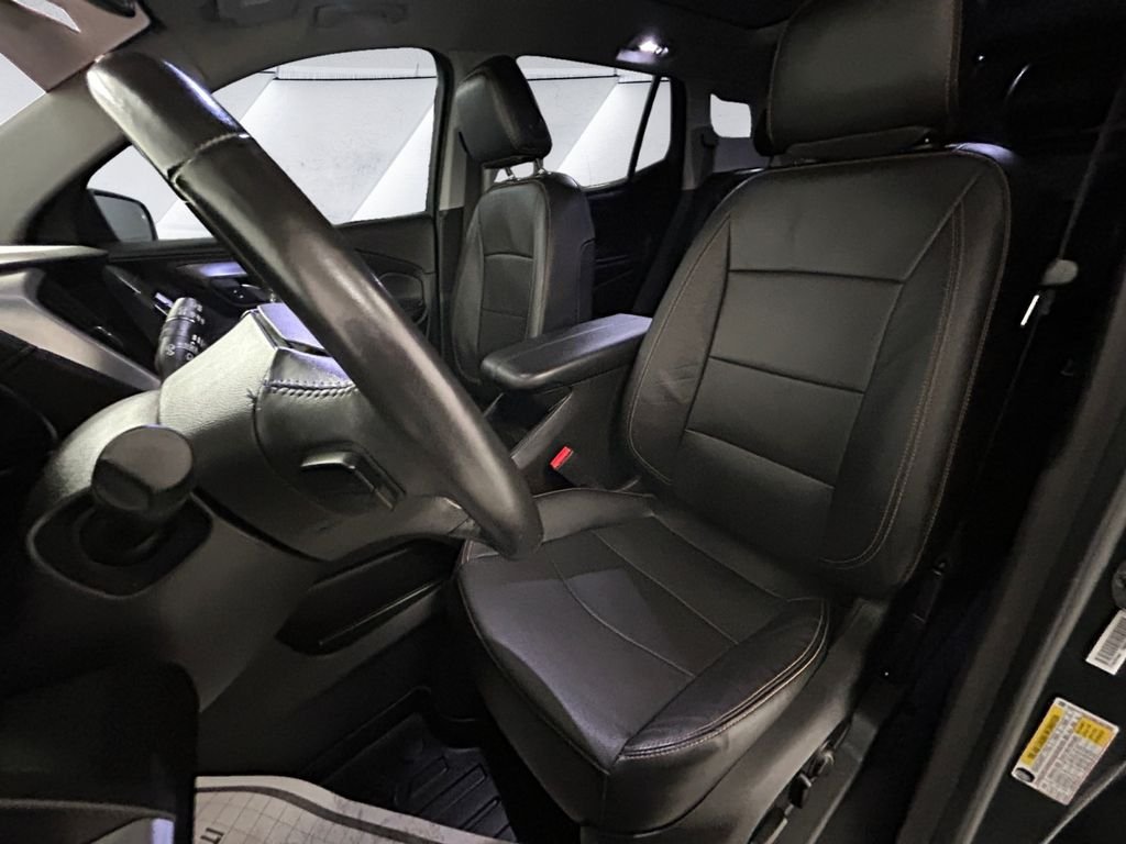 Used 2021 Gray GMC SLT image 8