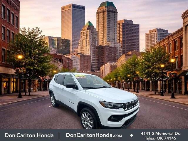 2024 Jeep Compass Latitude Lux 4X4's photo