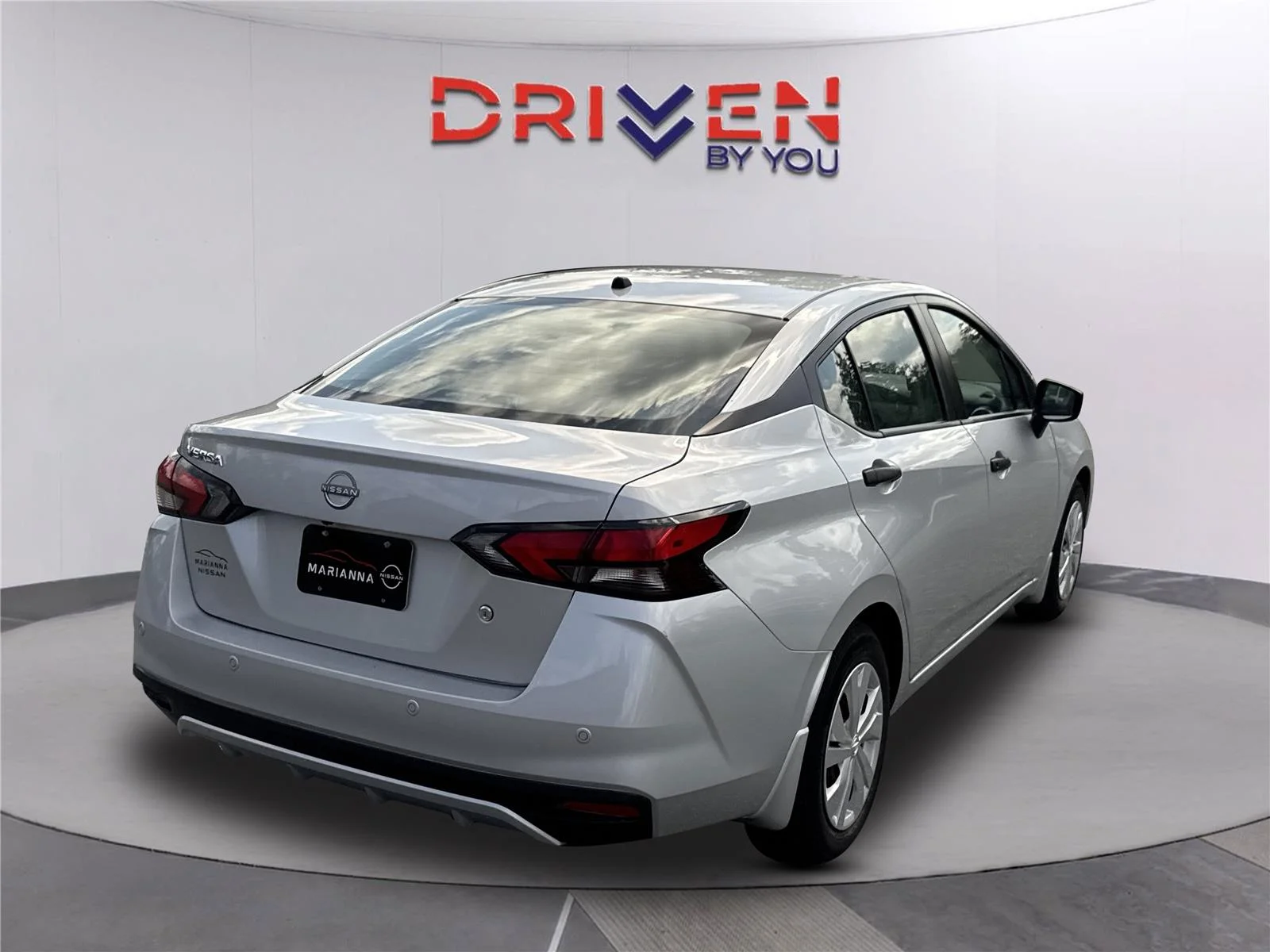 Used 2024 Brilliant Silver Metallic Nissan S image 4