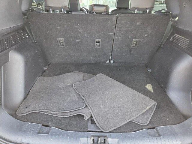 Used 2025 Agate Black Metallic Ford ST-Line image 29