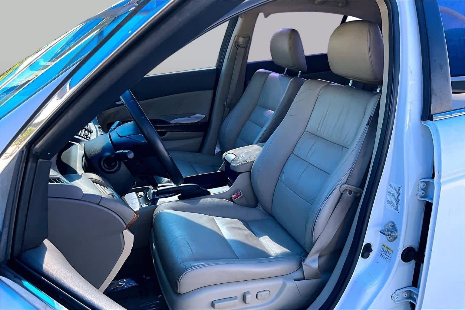 Used 2010 Taffeta White Honda EX-L image 7