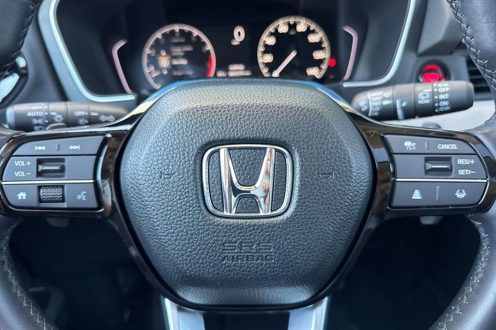 Certified Used 2025 Obsidian Blue Pearl Honda Touring image 30