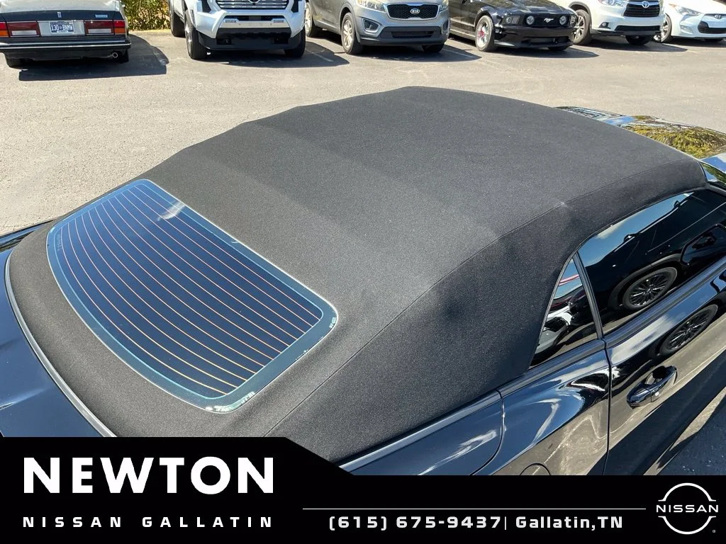 Used 2019 Black Chevrolet 1LT image 32