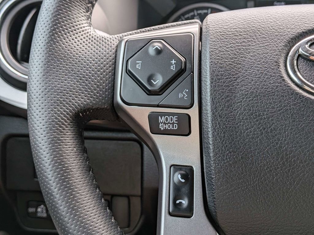 Used 2022 Gray Toyota Limited image 32