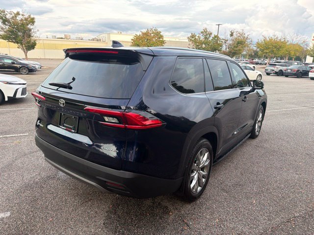 Used 2024  Toyota Limited image 7