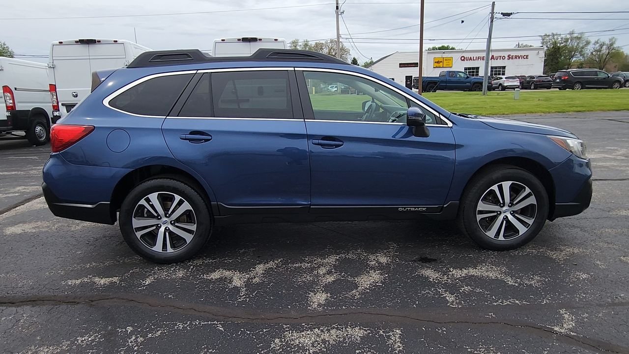 Used 2019 Abyss Blue Pearl Subaru Limited image 9