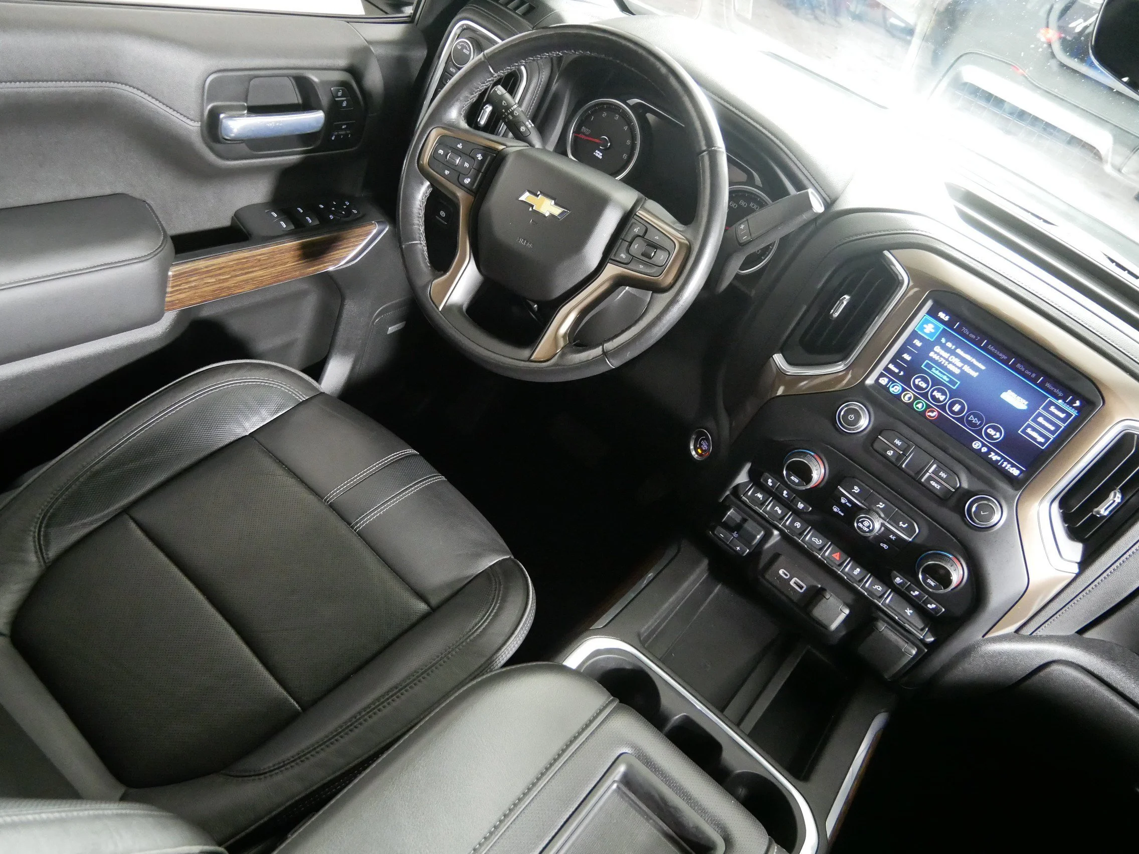 Used 2021 Satin Steel Metallic Chevrolet High Country image 9
