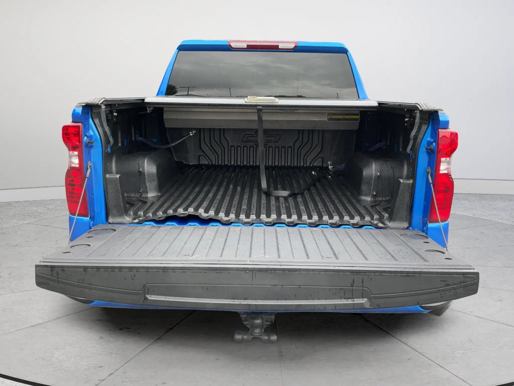 Certified Used 2025 Riptide Blue Metallic Chevrolet Custom image 19