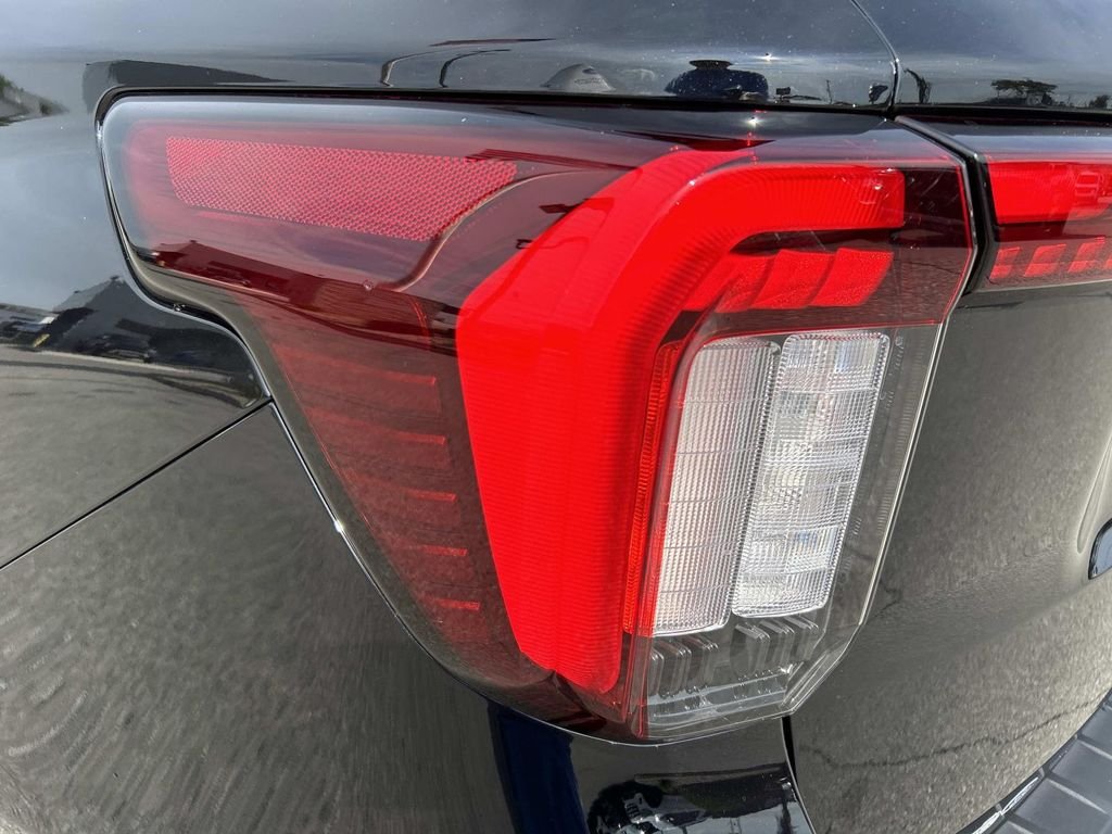 New 2026 Agate Black Metallic Ford ST image 11