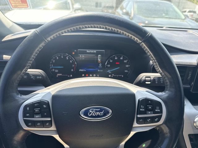 Used 2023 Black Metallic Ford XLT image 30