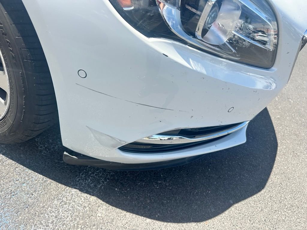 Used 2018 White Buick Premium I Group image 3