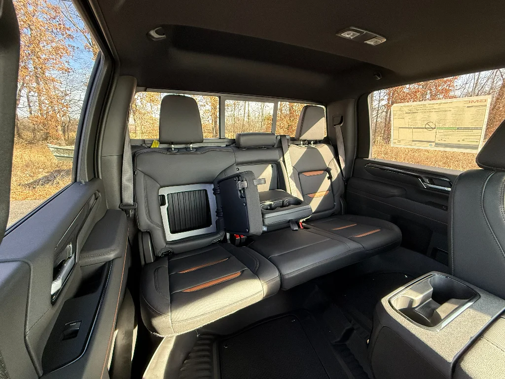 2026 GMC Sierra 2500HD AT4 - Photo 30