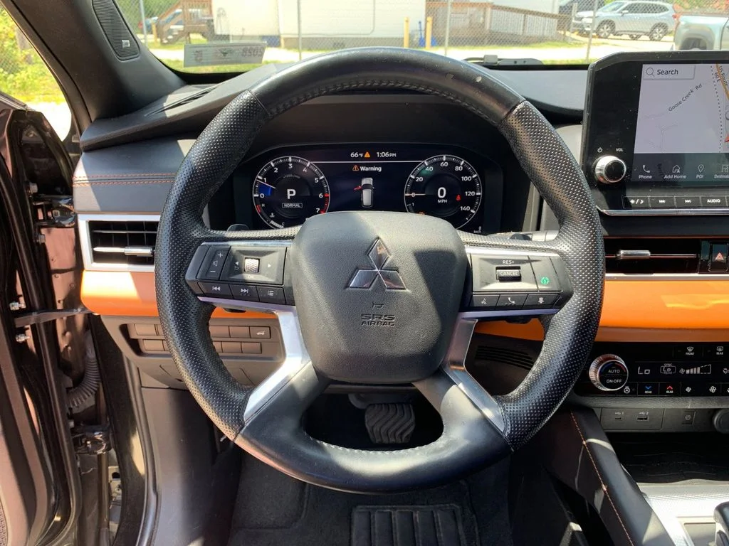 Used 2022 Black Mitsubishi SEL image 29