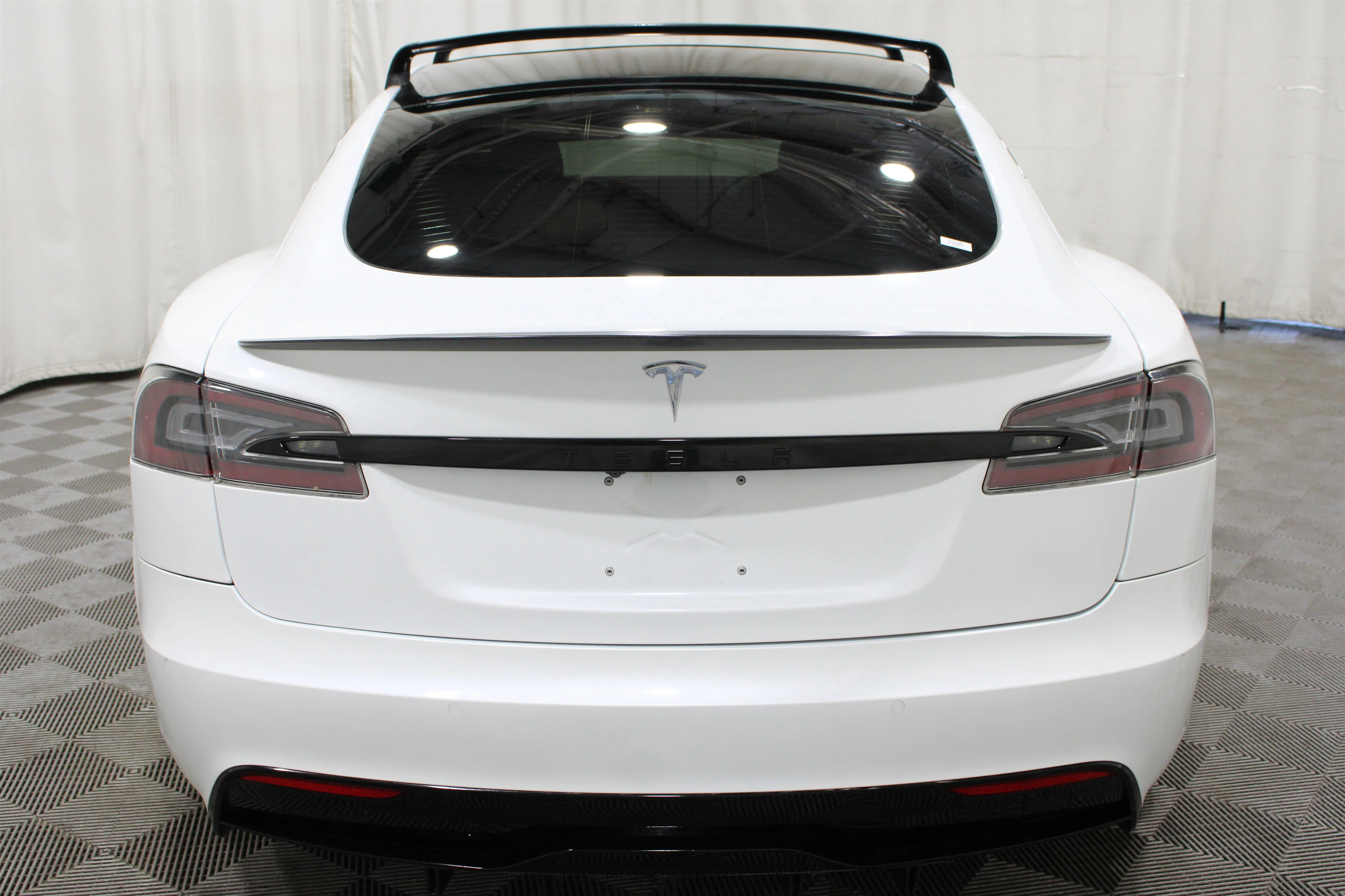 Used 2021 Pearl White Multi-Coat Tesla Plaid image 25
