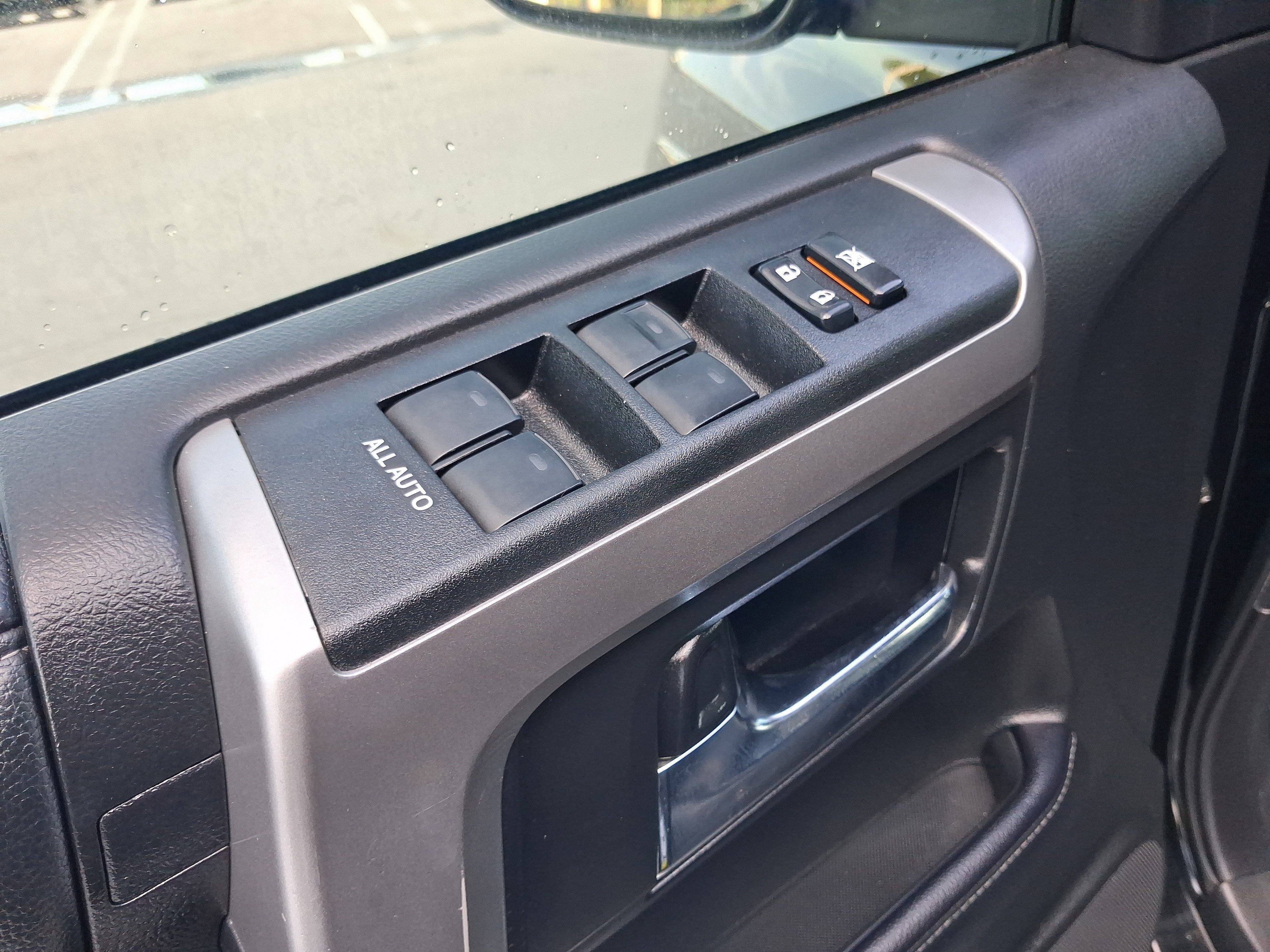 Used 2020 Black Toyota SR5 Premium image 17