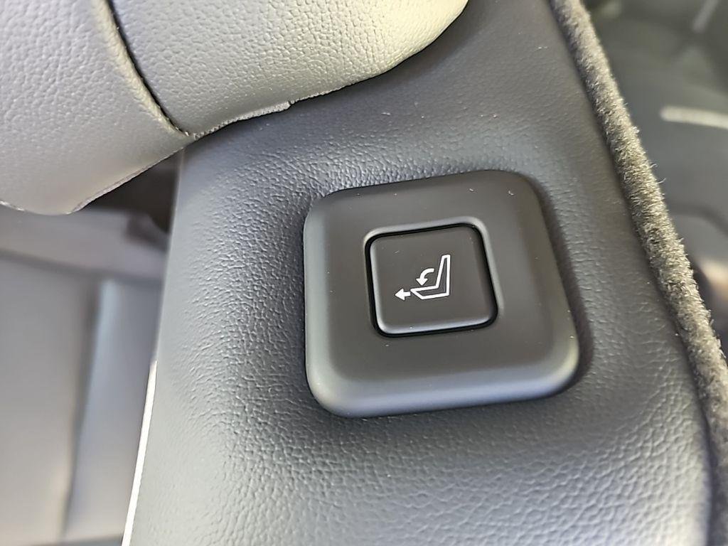 New 2026 White Hyundai Limited AWD image 37