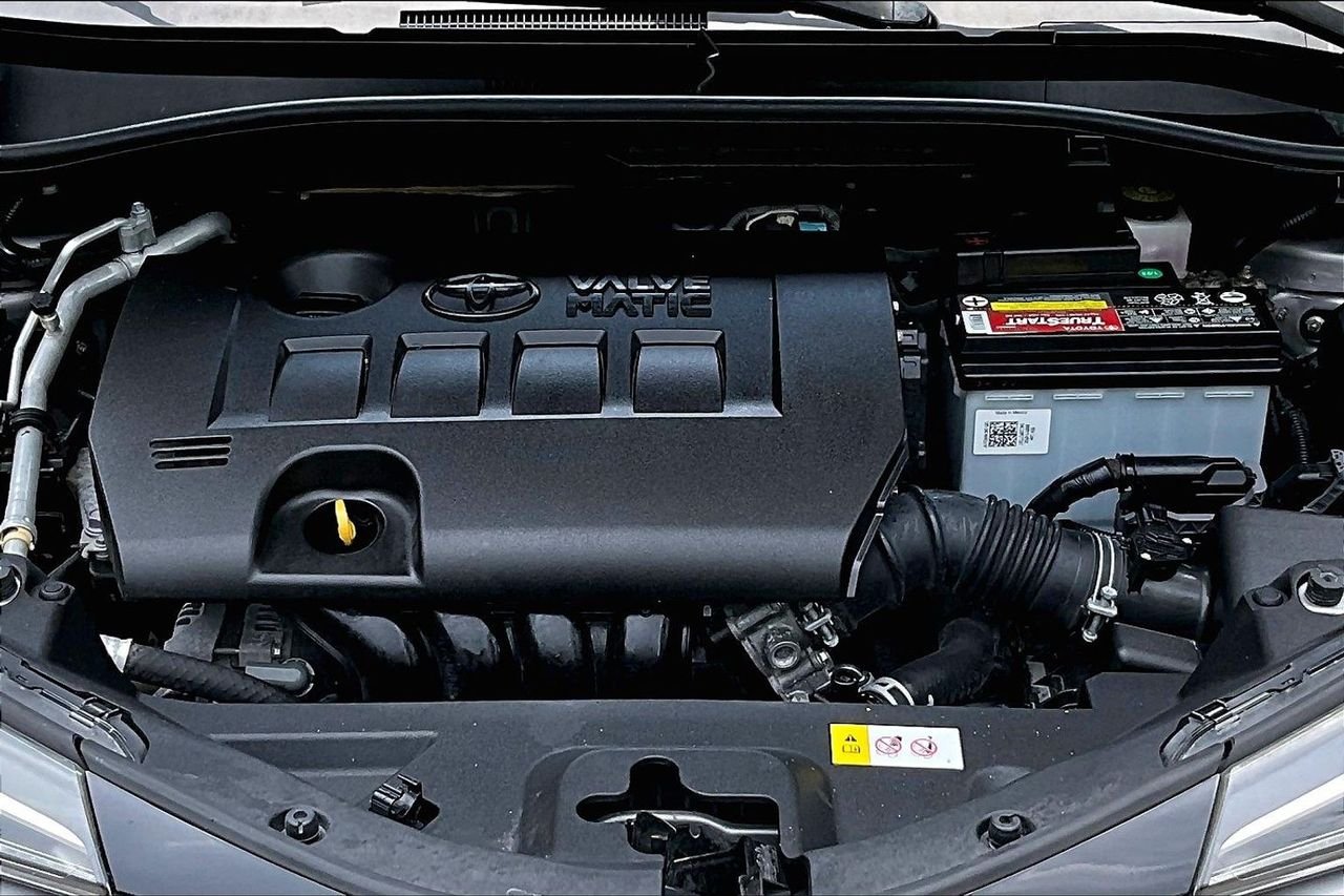 Used 2019 Silver Toyota LE image 30