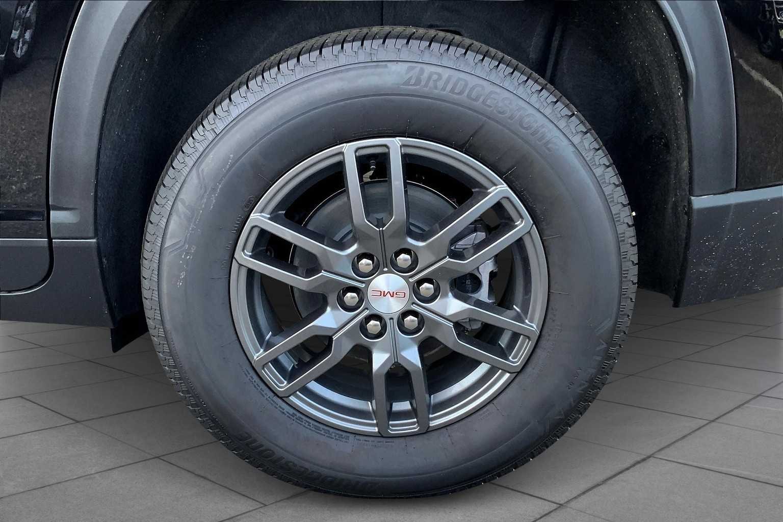 2025 GMC Acadia Elevation - Photo 11