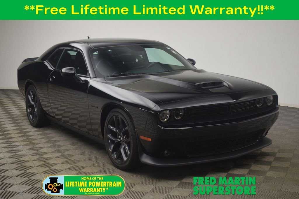 2022 Dodge Challenger R/T's photo