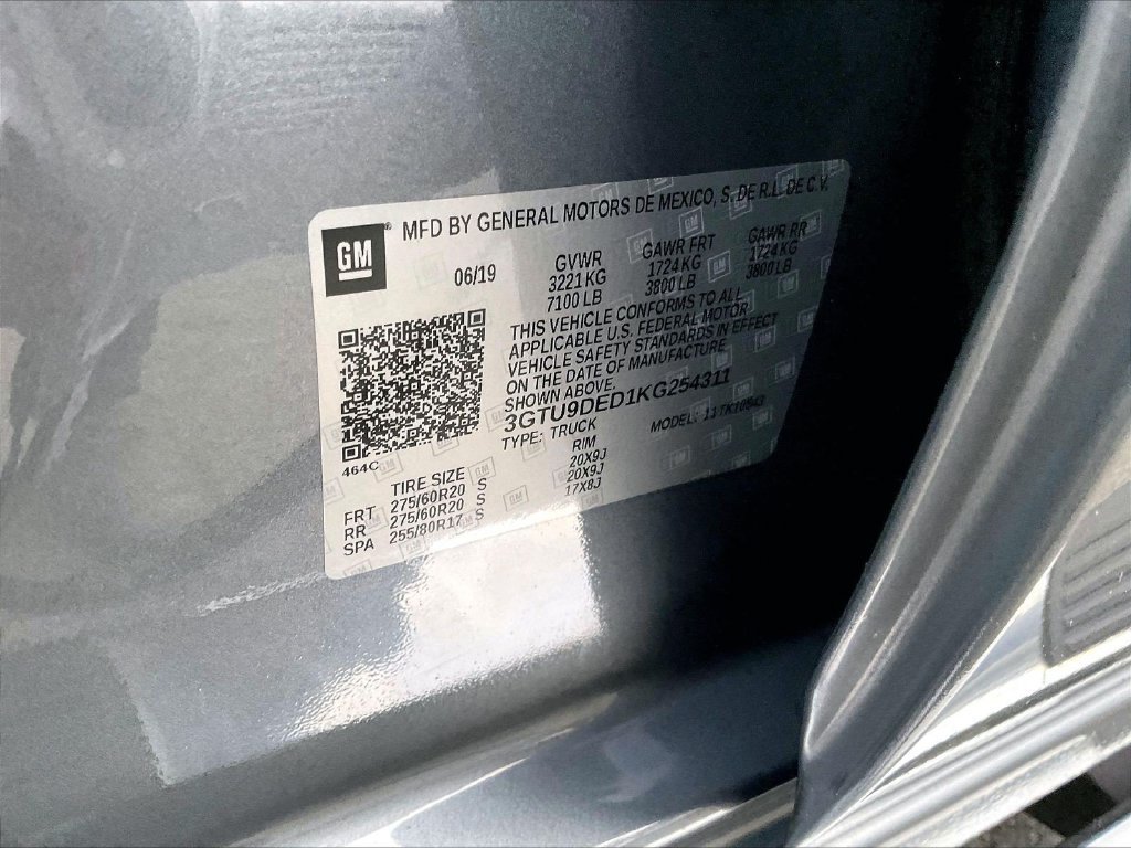 Used 2019 Gray GMC SLT image 36