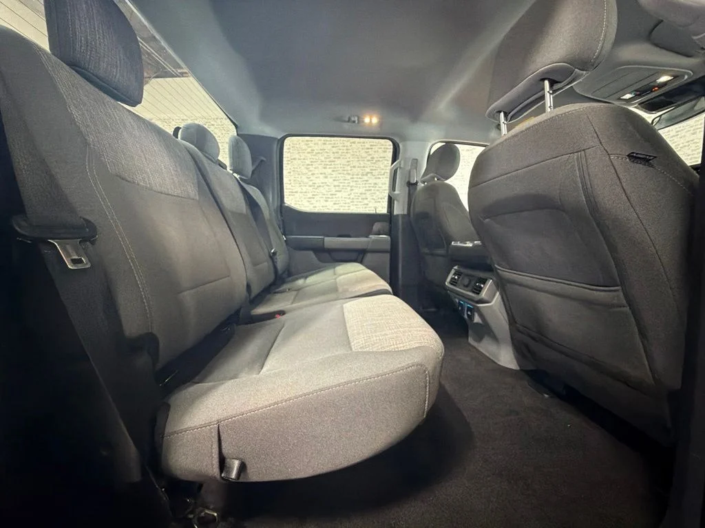 Used 2021 Blue Metallic Ford XLT image 12