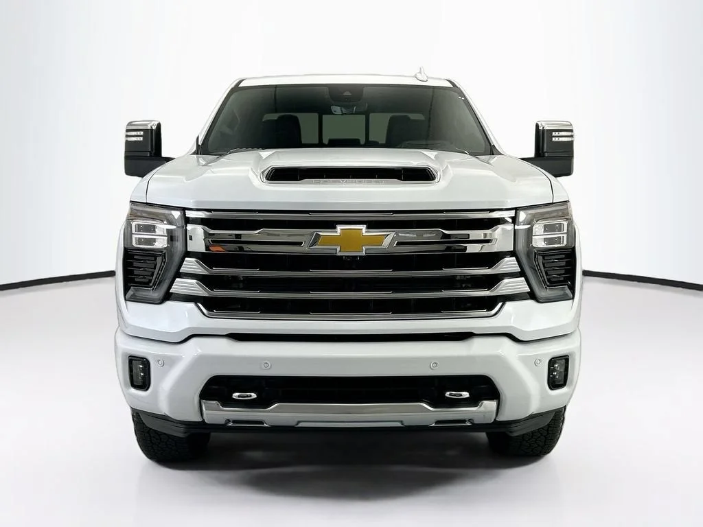Used 2026 Polar White Chevrolet High Country image 2