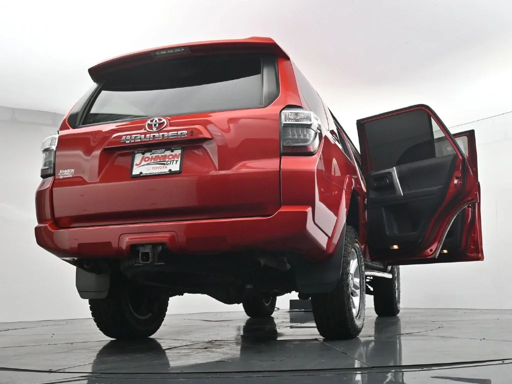 Used 2022 Red Toyota SR5 image 43