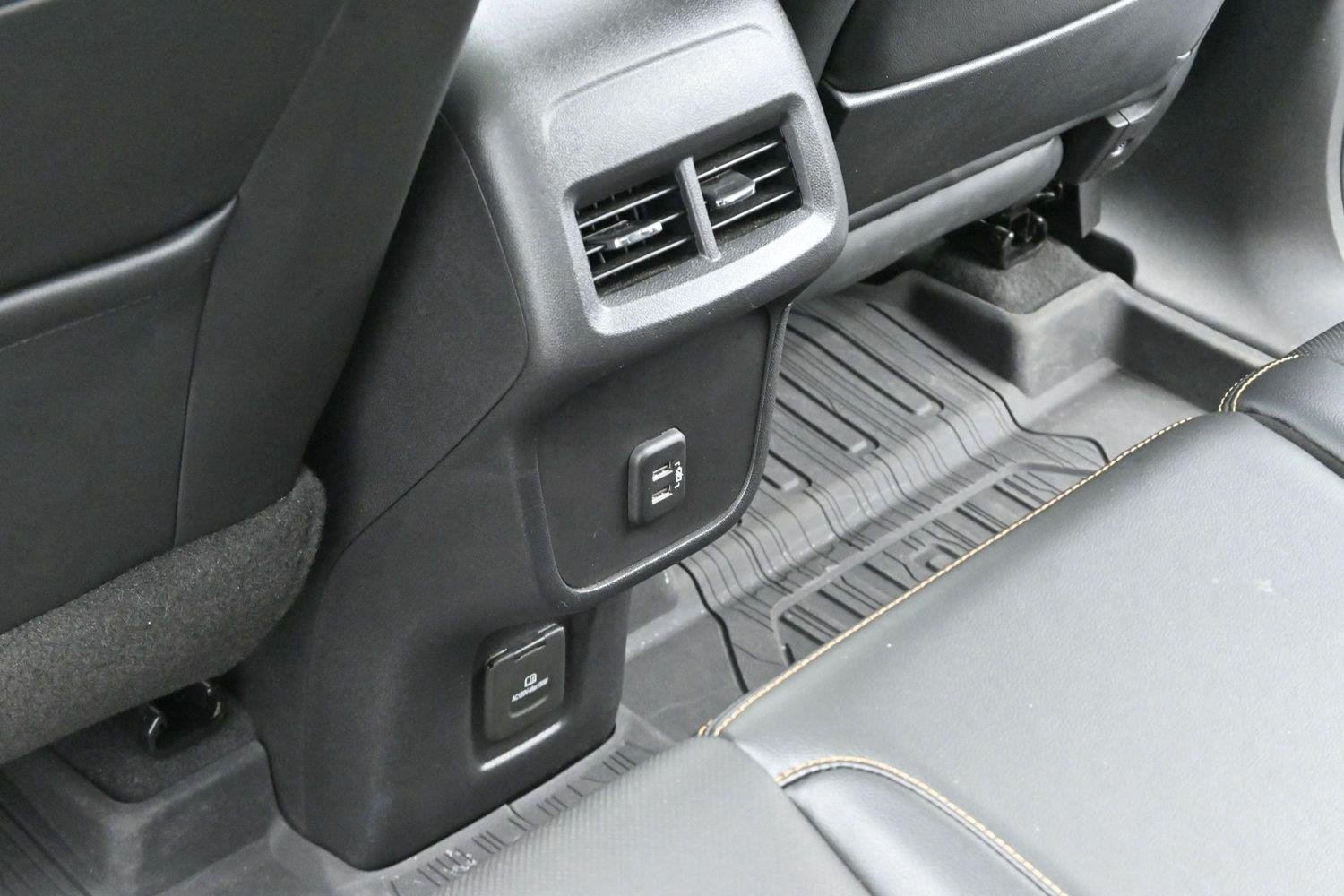 Used 2022 Summit White GMC AT4 image 34