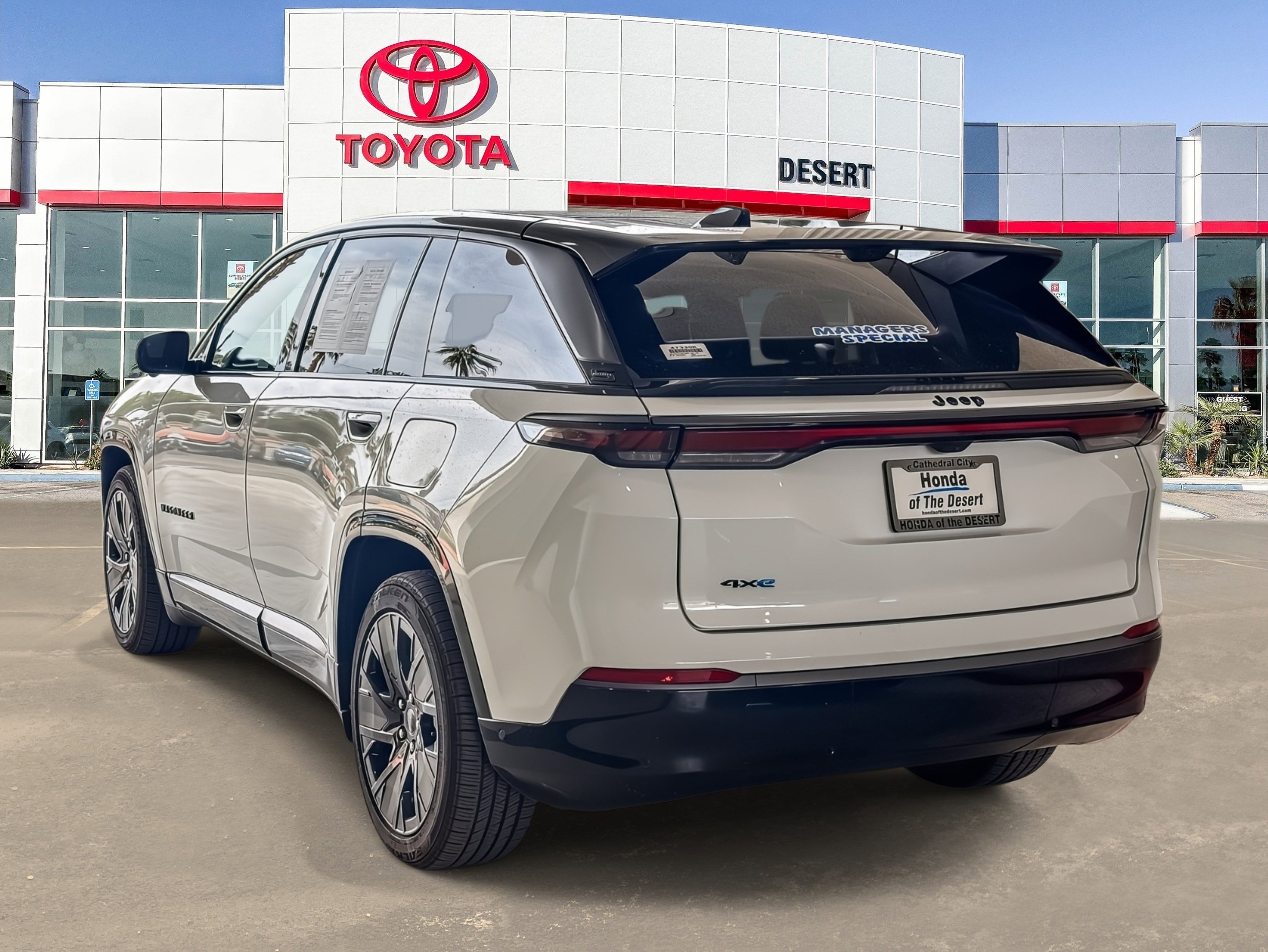 2024 Jeep Wagoneer S Launch Edition - Photo 4