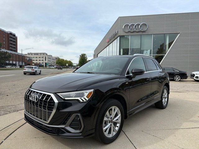 2025 Audi Q3 Premium