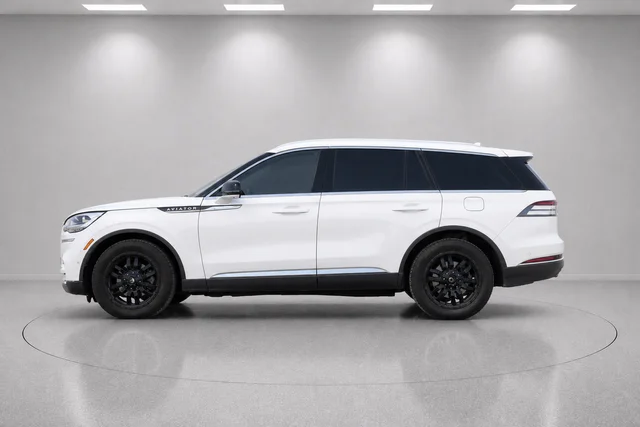 Used 2020 White Lincoln Reserve image 6