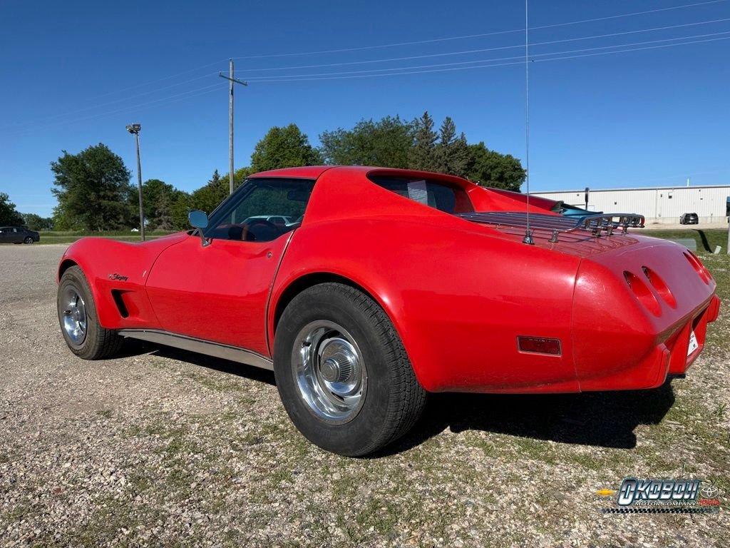 Used 1976 Red Chevrolet L48 image 5