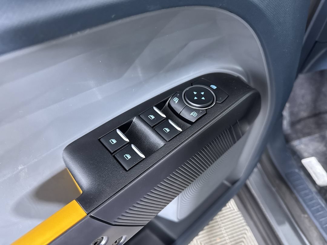 New 2026 Carbonized Gray Metallic Ford Tremor image 13