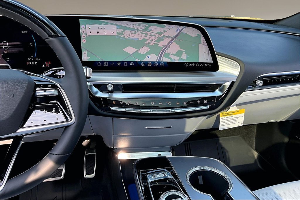2027 Cadillac LYRIQ Sport - Photo 7
