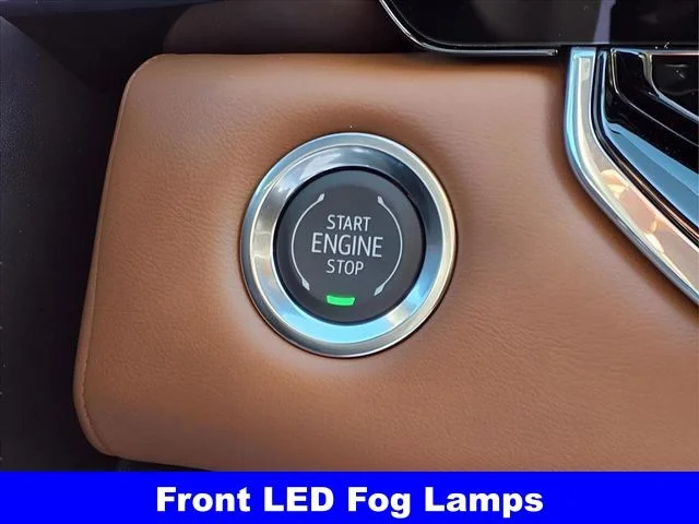 Used 2026 White GMC AT4 image 21