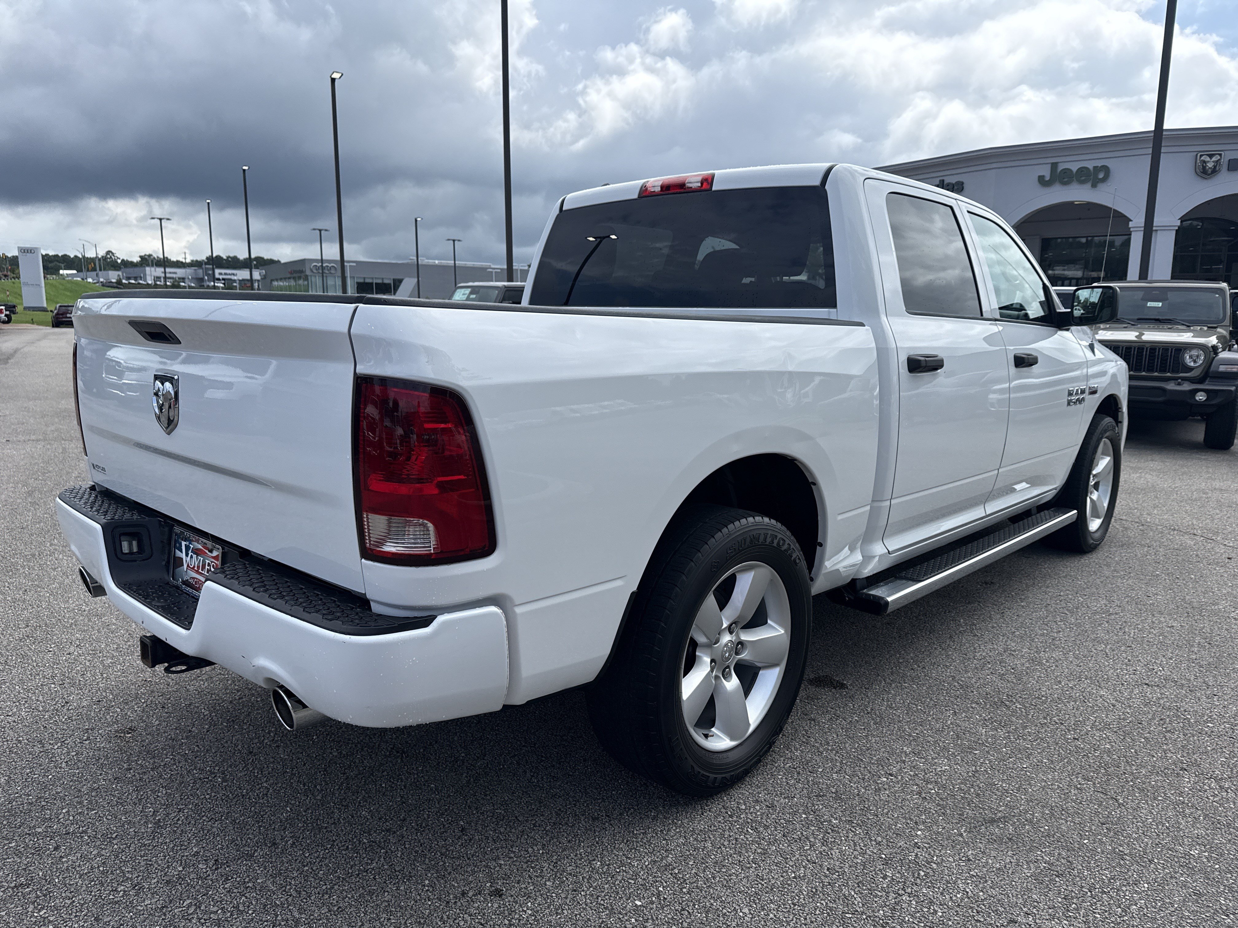 Used 2013 Bright White Ram Express image 7