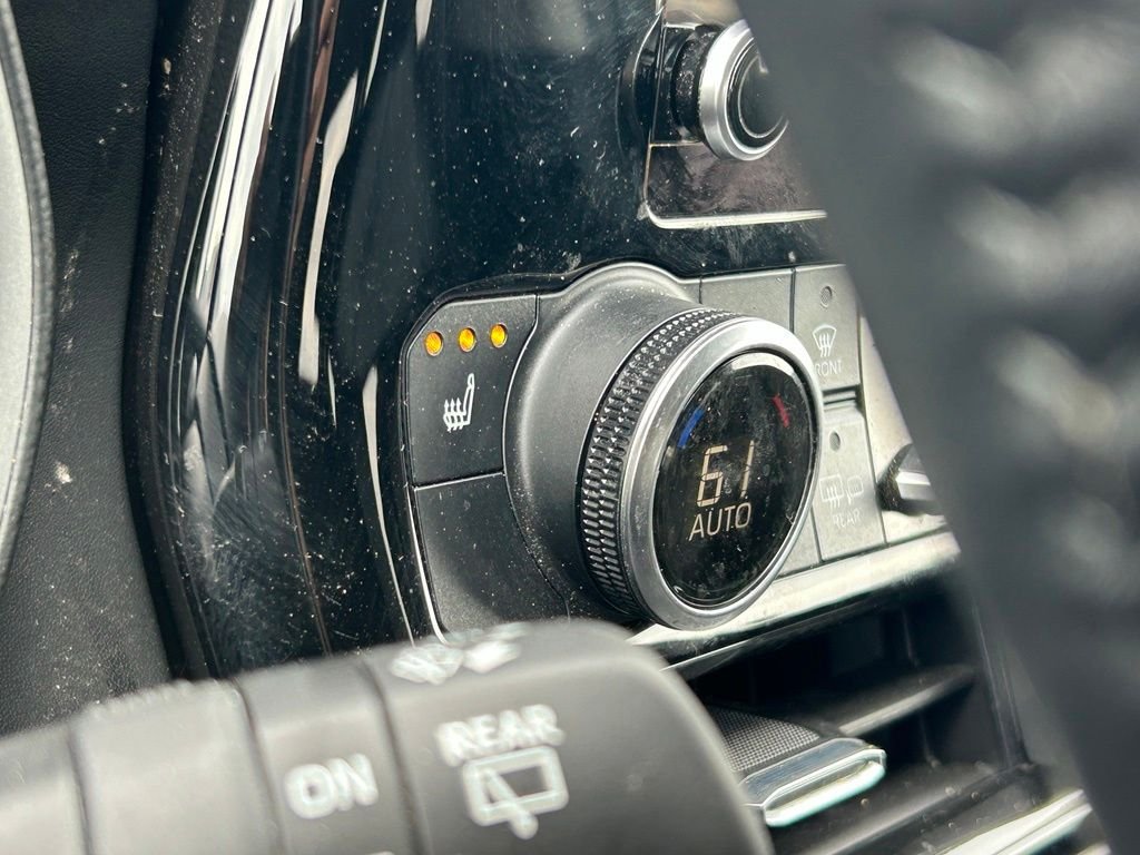 2023 Toyota Highlander XLE - Photo 28