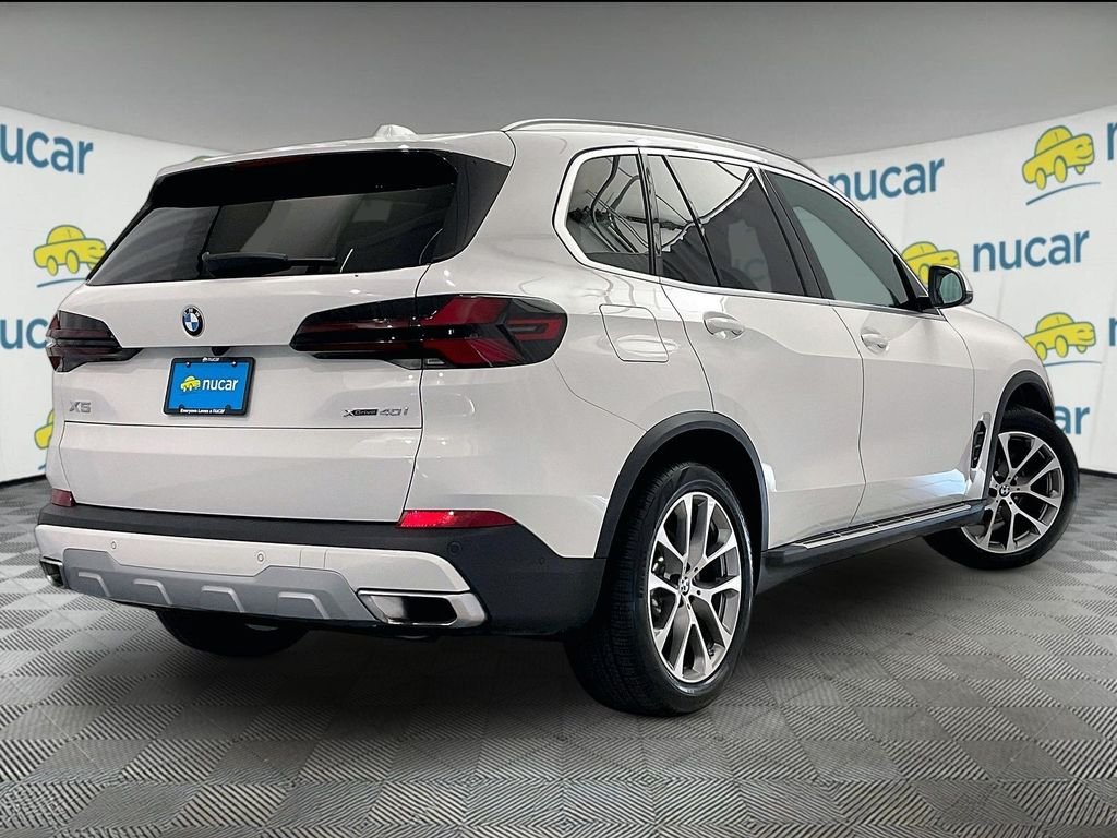 Used 2026 Alpine White BMW xDrive40i image 6