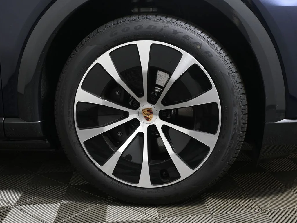 2026 Porsche Cayenne Base - Photo 12