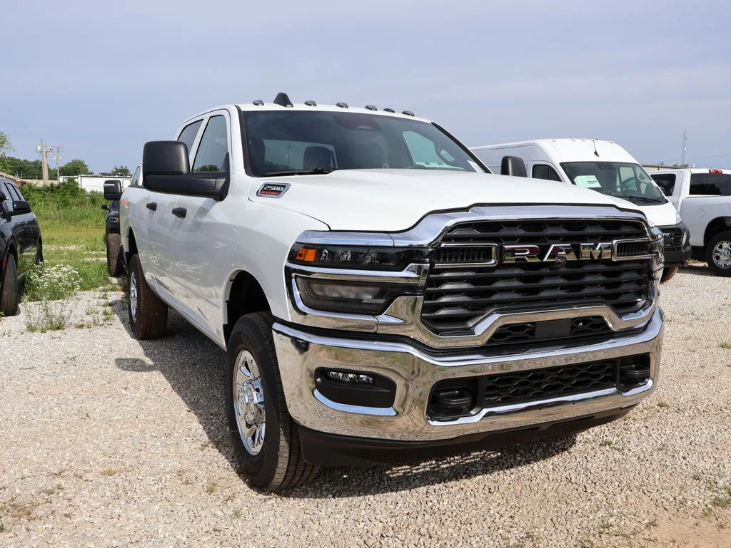 New 2026 Bright White Clear-Coat Exterior Paint RAM Tradesman image 11