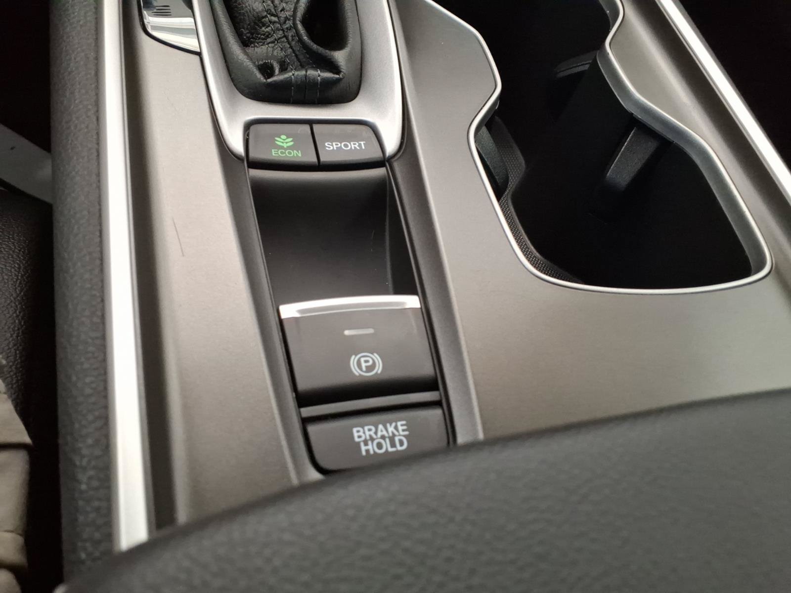 Used 2020 Platinum White Pearl Honda Sport image 26