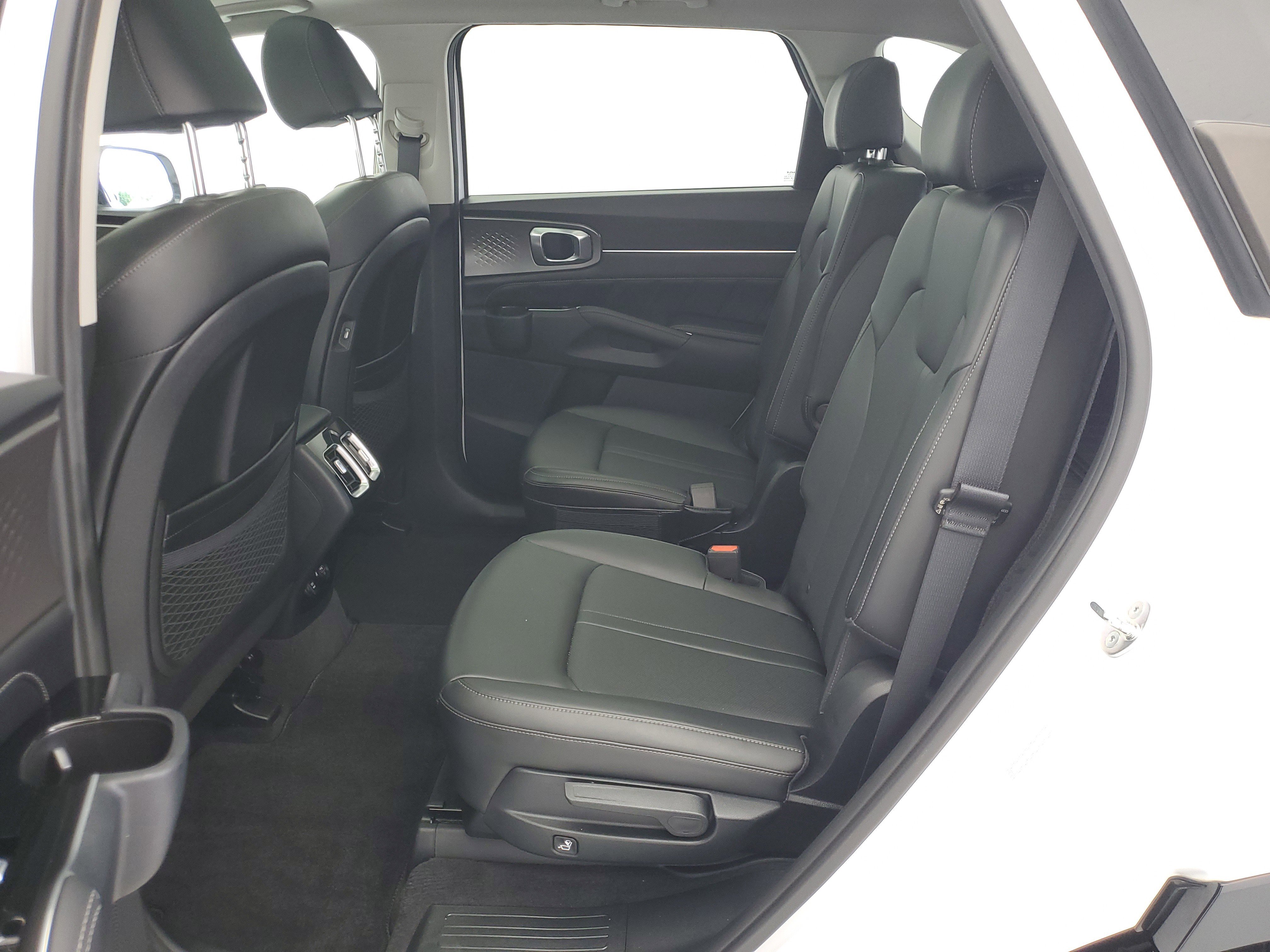 Used 2023 Glacial White Pearl Kia SX image 13