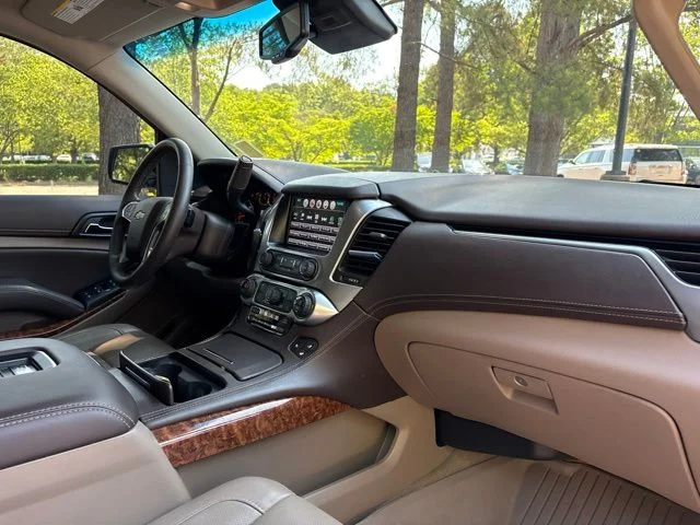 Used 2018 White Chevrolet Premier image 21